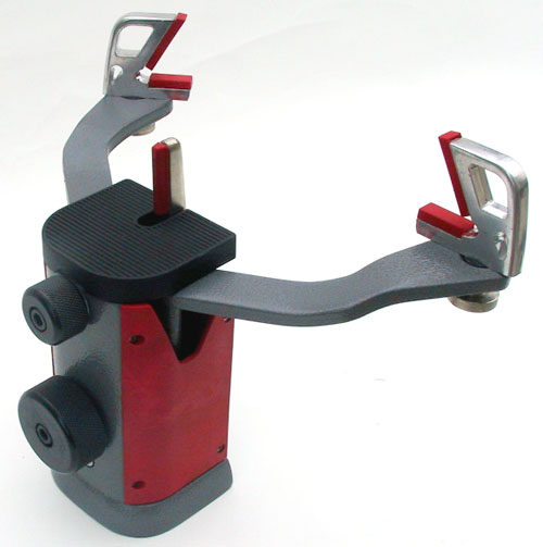 Mounting arm